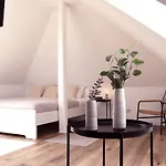 Besondere 1 Mit Gratis Bettwaesche - Teekueche - Strandnah - Ideal Fuer 1-nacht 아파트 샬베우츠